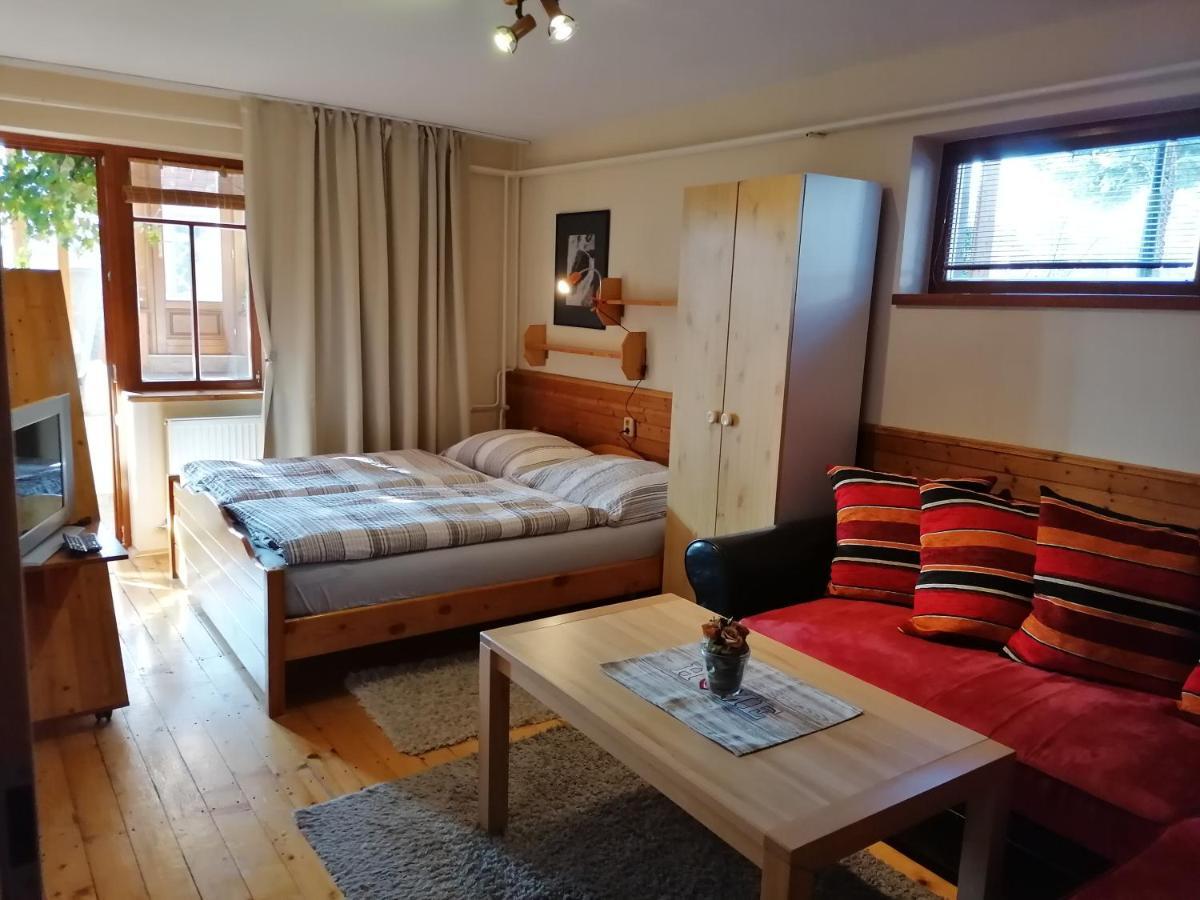 Family House - Apartmany Zuzana Stara Lesna Exterior photo